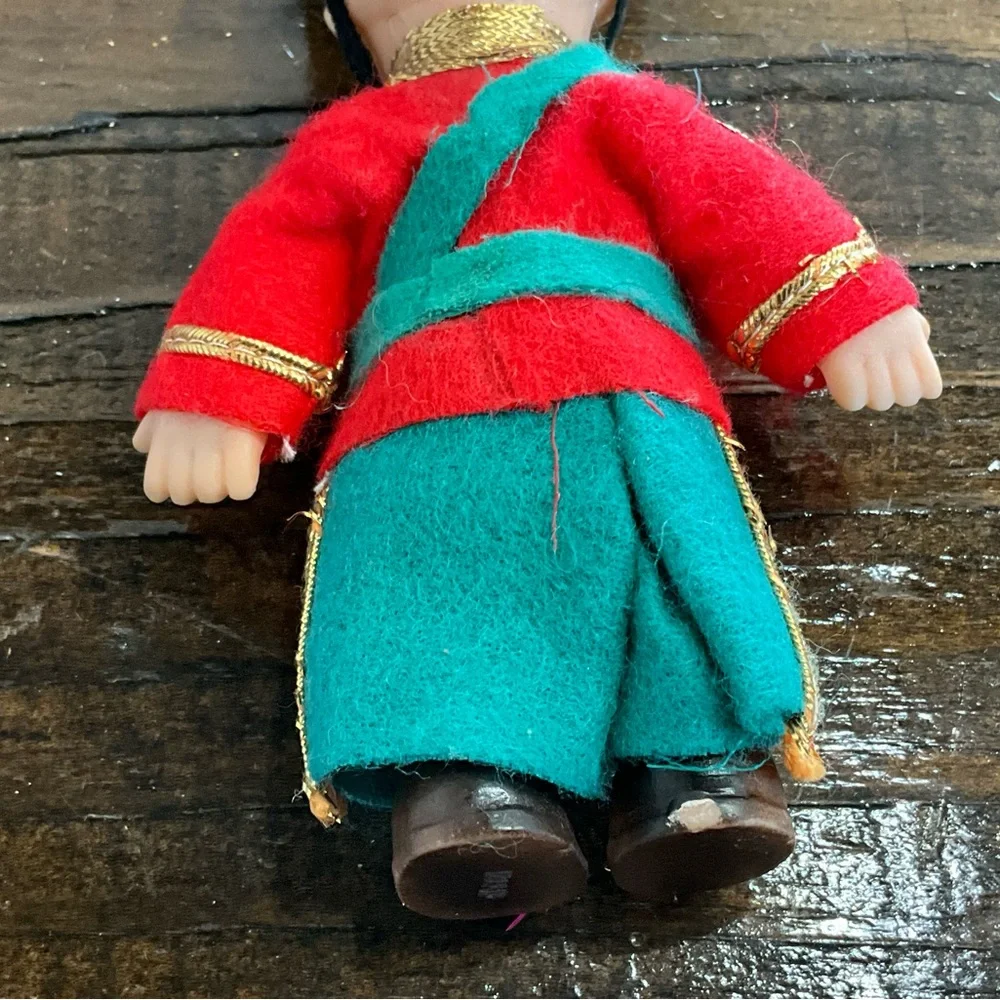 Unique Vintage this cute